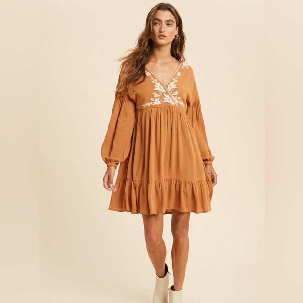 Boutique NWT* Long Sleeve Mini Dress